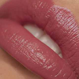 VICTORIA BECKHAM Posh Lipstick 2g