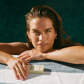 SUMMER FRIDAYS ShadeDrops Broad Spectrum Mineral Milk Sunscreen SPF30 50ml