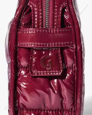 GLOSSIER Puffy Beauty Bag