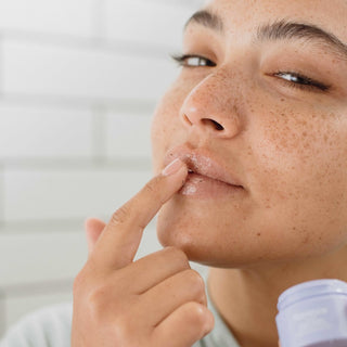 FLORENCE BY MILLS Pout Party Coffee Lip Scrub 15g