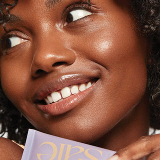 SAIE Sunvisor Radiant Moisturizing Face Sunscreen SPF35