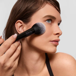 MILK MAKEUP Pore Eclipse Setting Powder Brush